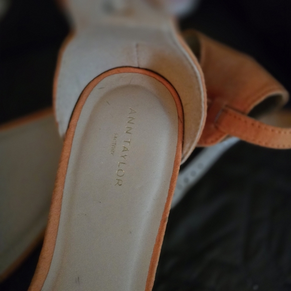 Anne Taylor Sandals - Picture 4 of 4